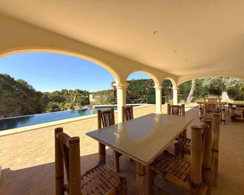 4 soverom Villa til salgs i Moraira med svømmebasseng - € 1 375 000 (Ref: 8988867)