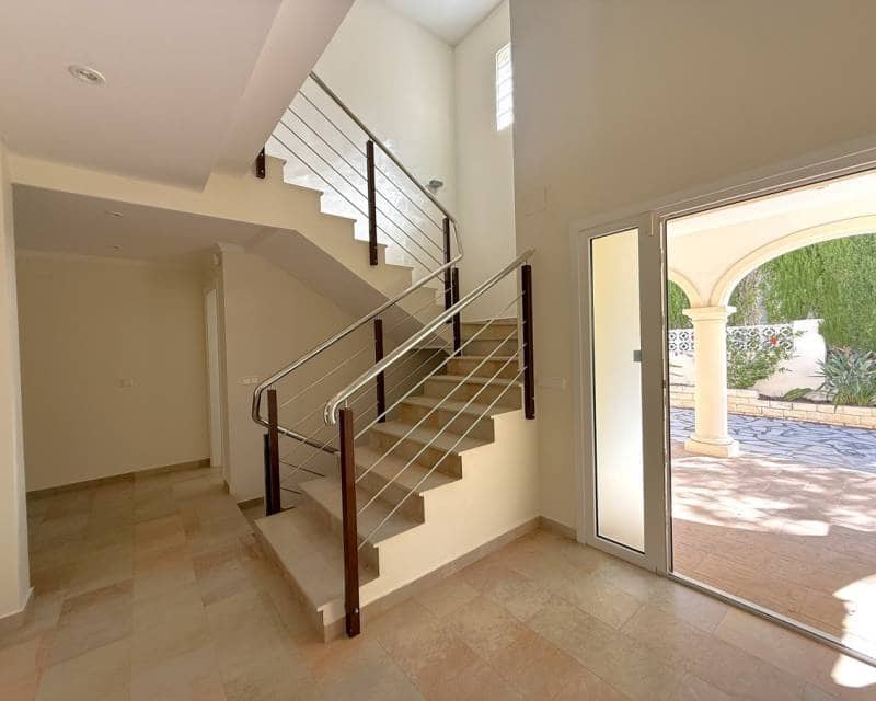 4 soverom Villa til salgs i Moraira med svømmebasseng - € 1 375 000 (Ref: 8988867)