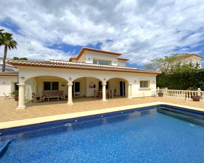 4 soverom Villa til salgs i Moraira med svømmebasseng - € 1 375 000 (Ref: 8988867)