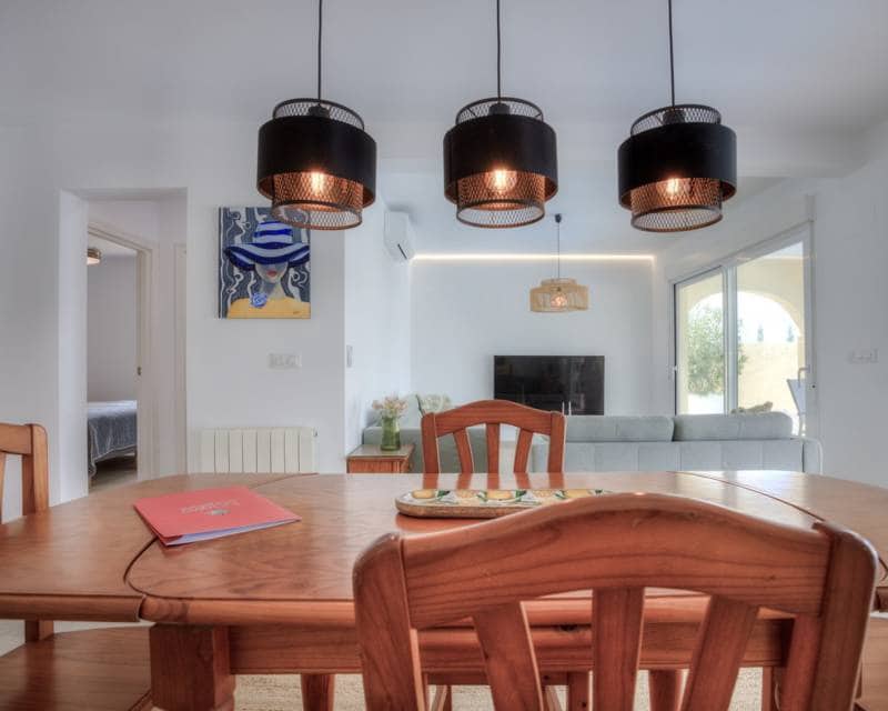 3 bedroom Villa for sale in Moraira with pool - € 560,000 (Ref: 8988869)