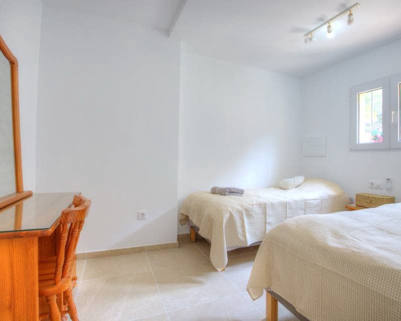 3 bedroom Villa for sale in Moraira with pool - € 560,000 (Ref: 8988869)