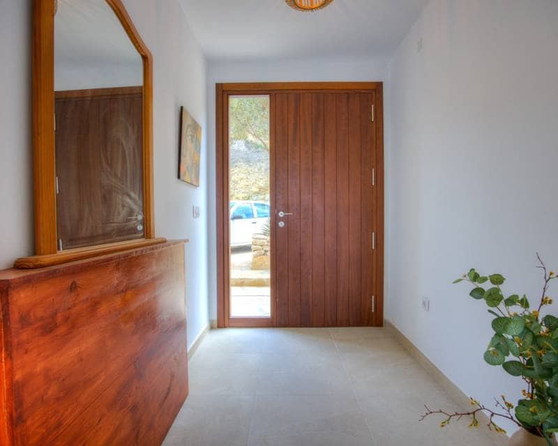 3 bedroom Villa for sale in Moraira with pool - € 560,000 (Ref: 8988869)