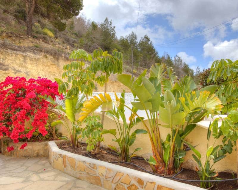 3 bedroom Villa for sale in Moraira with pool - € 560,000 (Ref: 8988869)