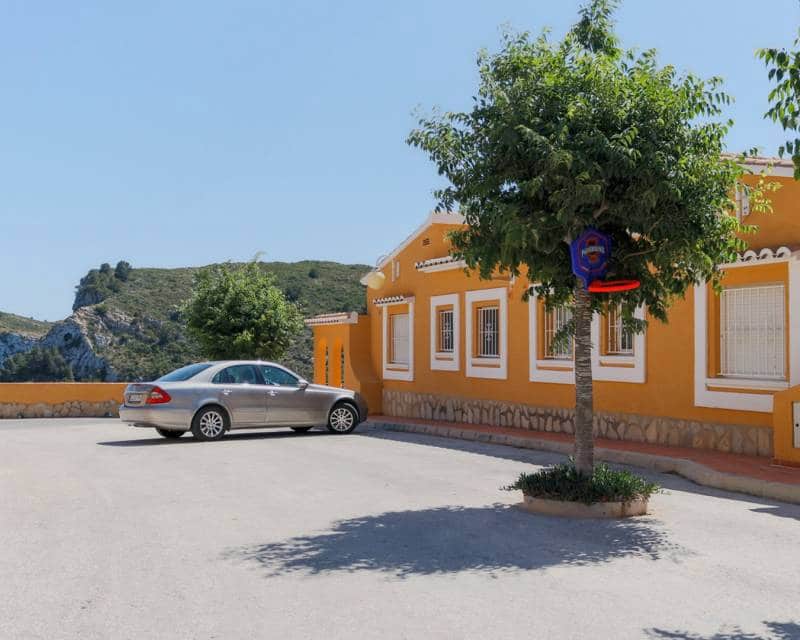 3 bedroom Apartment for sale in Cumbre del Sol with pool - € 250,000 (Ref: 8992087)