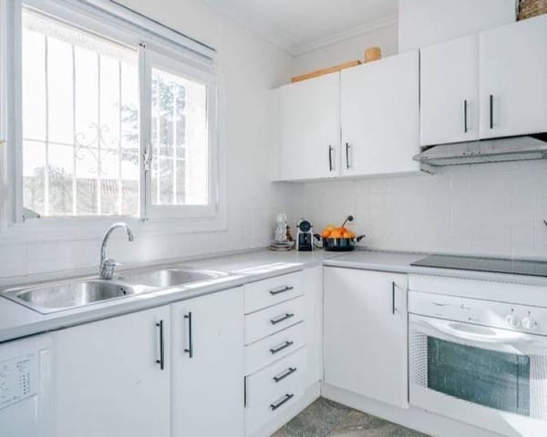 Chalet de 2 habitaciones en Moraira, Teulada-Moraira en venta con piscina garaje - 550.000 € (Ref: 8992802)