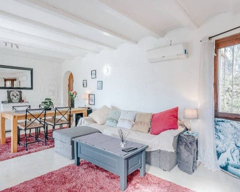 Chalet de 2 habitaciones en Moraira en venta con piscina garaje - 550.000 € (Ref: 8992802)