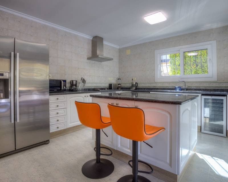 3 slaapkamer Villa te koop in Moraira met zwembad garage - € 1.100.000 (Ref: 8992804)