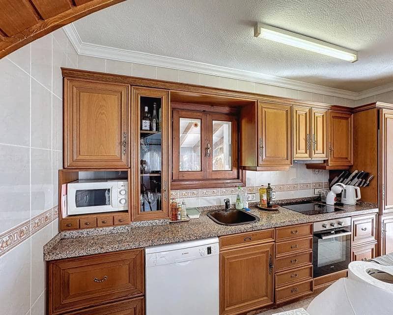 3 bedroom Villa for sale in Benitachell / Benitatxell with pool - € 680,000 (Ref: 9002480)