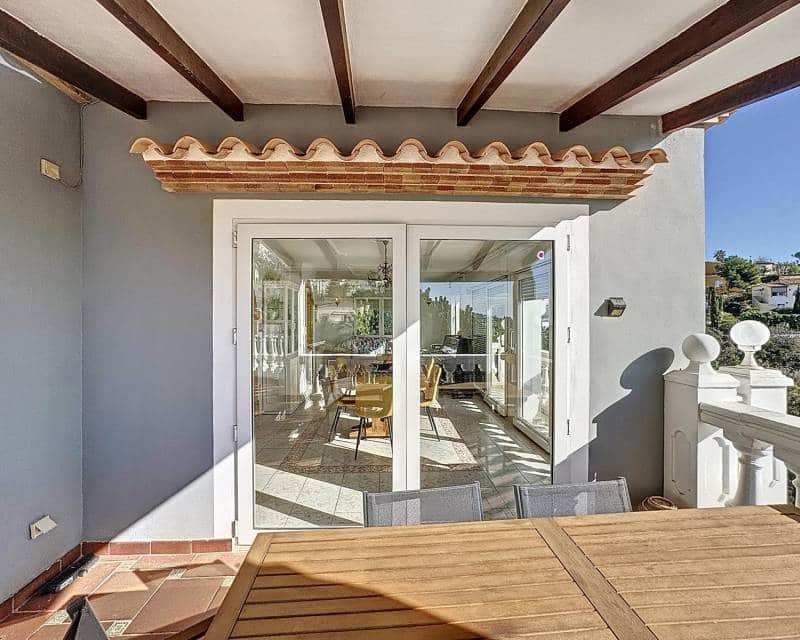 3 bedroom Villa for sale in Benitachell / Benitatxell with pool - € 680,000 (Ref: 9002480)