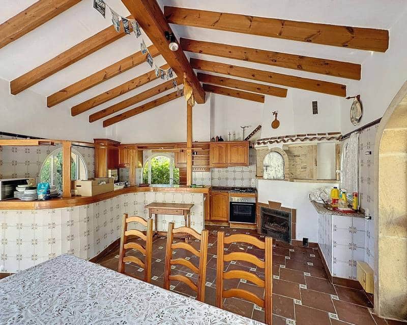 3 bedroom Villa for sale in Benitachell / Benitatxell with pool - € 680,000 (Ref: 9002480)