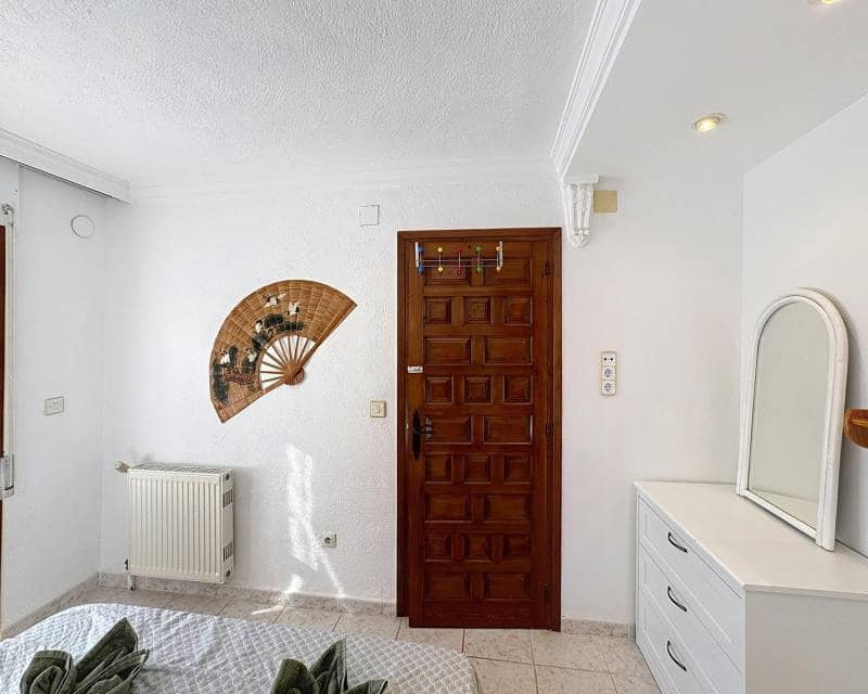 3 bedroom Villa for sale in Benitachell / Benitatxell with pool - € 680,000 (Ref: 9002480)