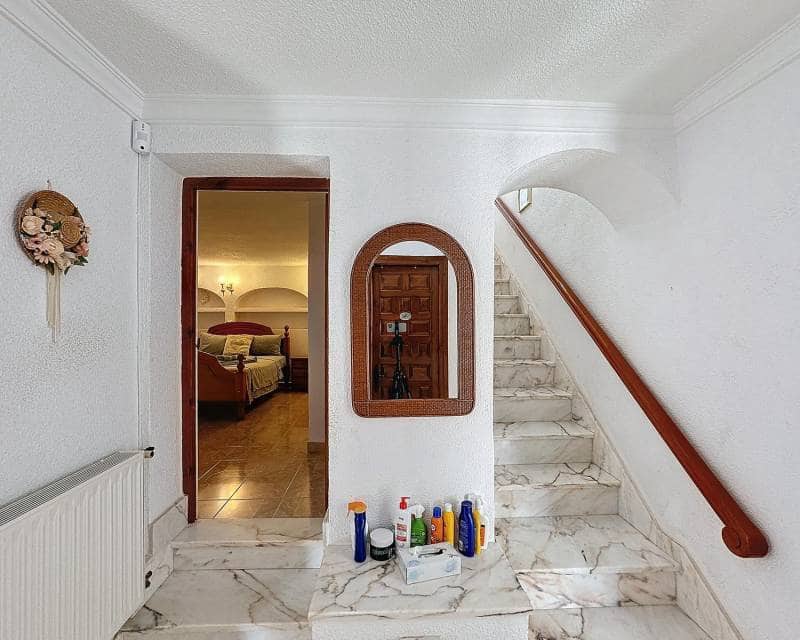 3 bedroom Villa for sale in Benitachell / Benitatxell with pool - € 680,000 (Ref: 9002480)