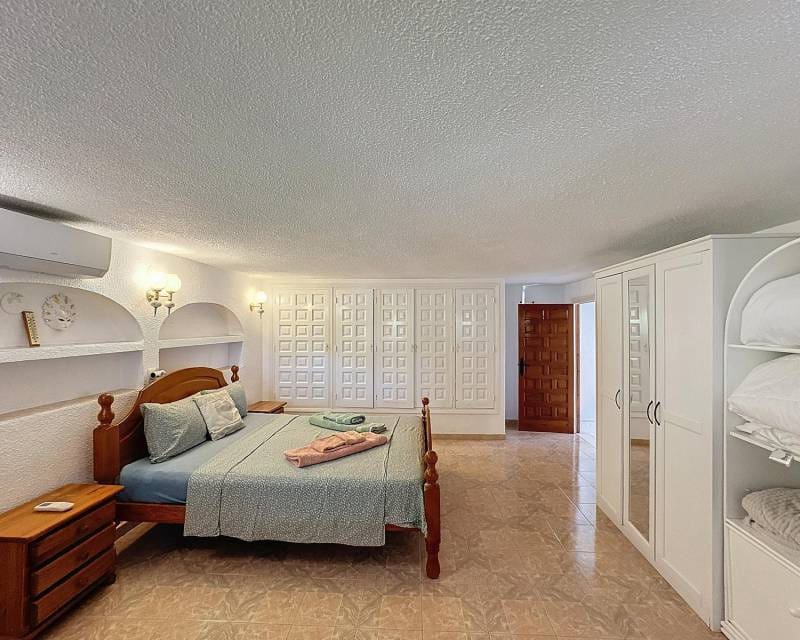 3 bedroom Villa for sale in Benitachell / Benitatxell with pool - € 680,000 (Ref: 9002480)