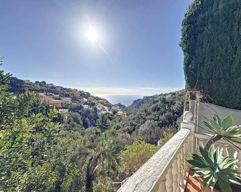 3 bedroom Villa for sale in Benitachell / Benitatxell with pool - € 680,000 (Ref: 9002480)