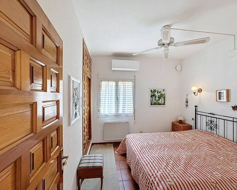 4 quarto Moradia para venda em Benitachell / Benitatxell com piscina - 495 000 € (Ref: 9002481)