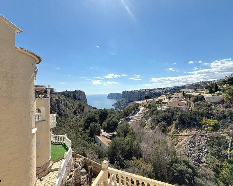 4 quarto Moradia para venda em Benitachell / Benitatxell com piscina - 495 000 € (Ref: 9002481)