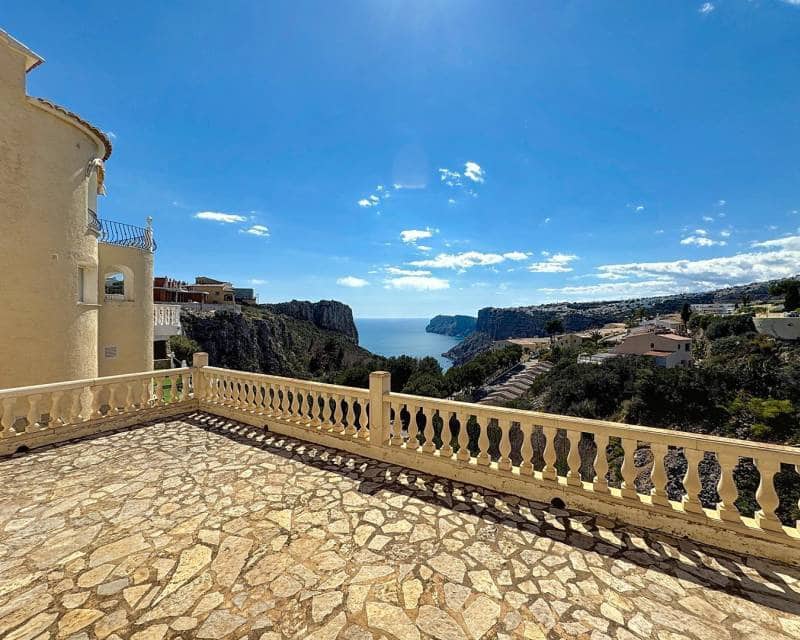 4 quarto Moradia para venda em Benitachell / Benitatxell com piscina - 495 000 € (Ref: 9002481)