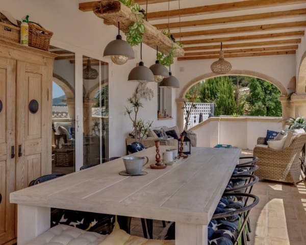 5 Zimmer Villa zu verkaufen in Javea / Xàbia mit Pool Garage - 895.000 € (Ref: 9058601)