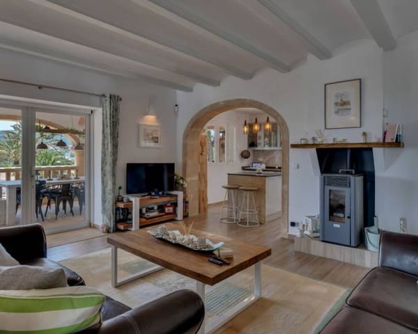 5 Zimmer Villa zu verkaufen in Javea / Xàbia mit Pool Garage - 895.000 € (Ref: 9058601)