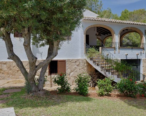 Chalet de 6 habitaciones en Javea / Xàbia en venta con piscina garaje - 790.000 € (Ref: 9058602)