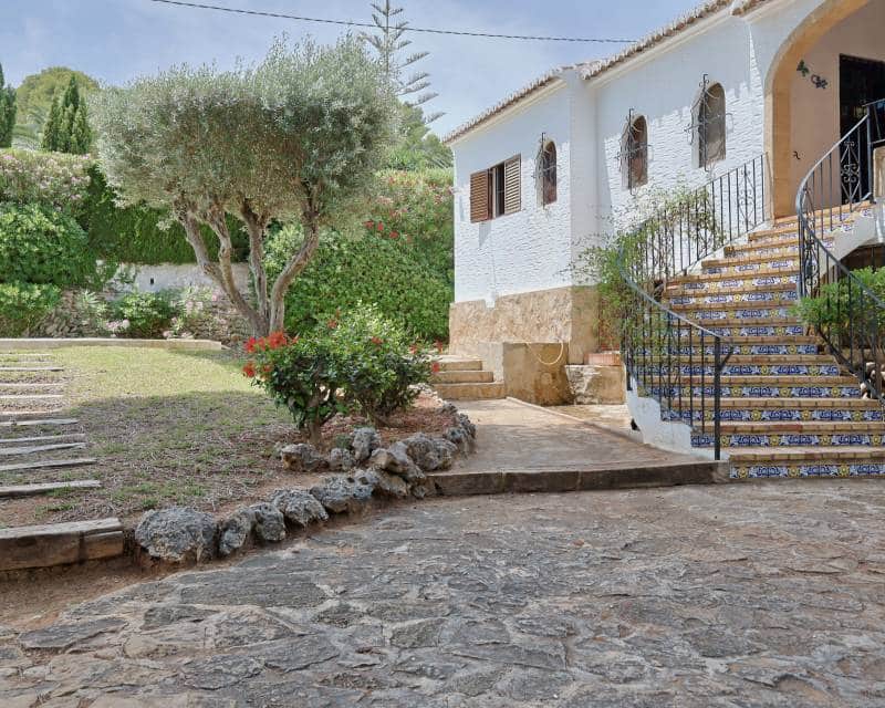 6 chambre Villa/Maison à vendre à Javea / Xabia avec piscine garage - 790 000 € (Ref: 9058602)