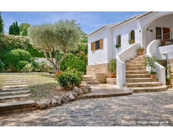 Chalet de 6 habitaciones en Javea / Xàbia en venta con piscina garaje - 790.000 € (Ref: 9058602)