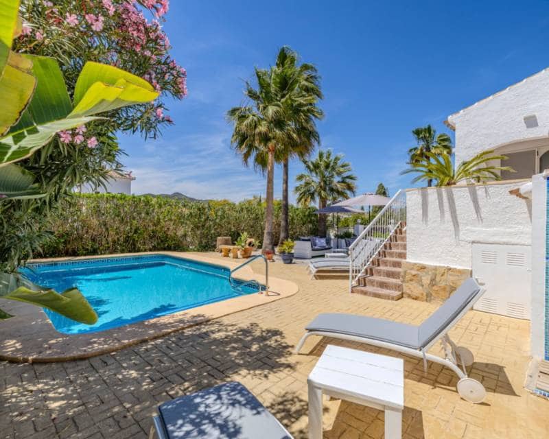3 soverom Villa til leie i Javea / Xabia med svømmebasseng garasje - € 2 000 (Ref: 9060265)