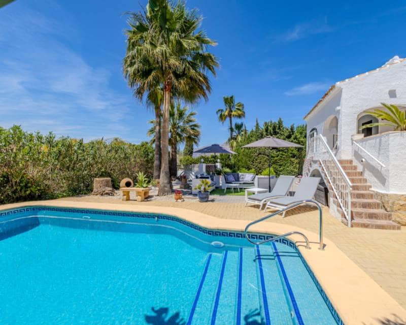 3 soverom Villa til leie i Javea / Xabia med svømmebasseng garasje - € 2 000 (Ref: 9060265)