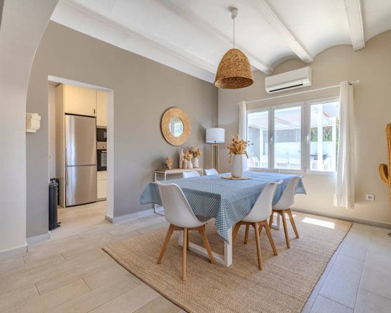 3 soverom Villa til leie i Javea / Xabia med svømmebasseng garasje - € 2 000 (Ref: 9060265)