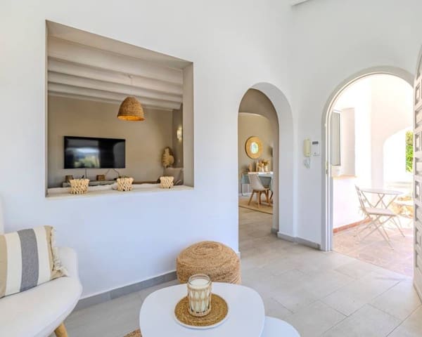 3 soverom Villa til leie i Javea / Xàbia med svømmebasseng garasje - € 2 000 (Ref: 9060265)