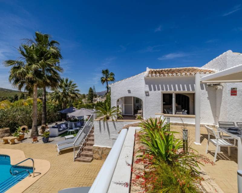 3 soverom Villa til leie i Javea / Xabia med svømmebasseng garasje - € 2 000 (Ref: 9060265)