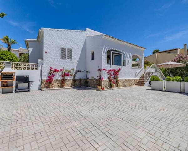 3 soverom Villa til leie i Javea / Xàbia med svømmebasseng garasje - € 2 000 (Ref: 9060265)