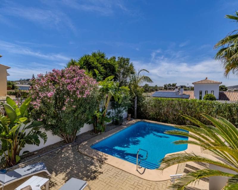 3 soverom Villa til leie i Javea / Xabia med svømmebasseng garasje - € 2 000 (Ref: 9060265)