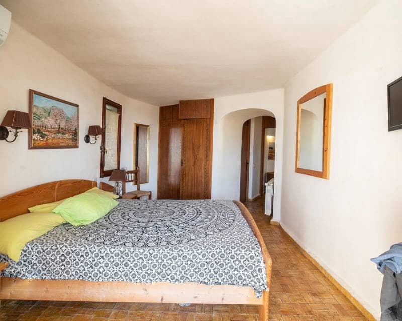 6 soveværelse Villa til salg i Javea / Xabia med swimmingpool - € 950.000 (Ref: 9076971)