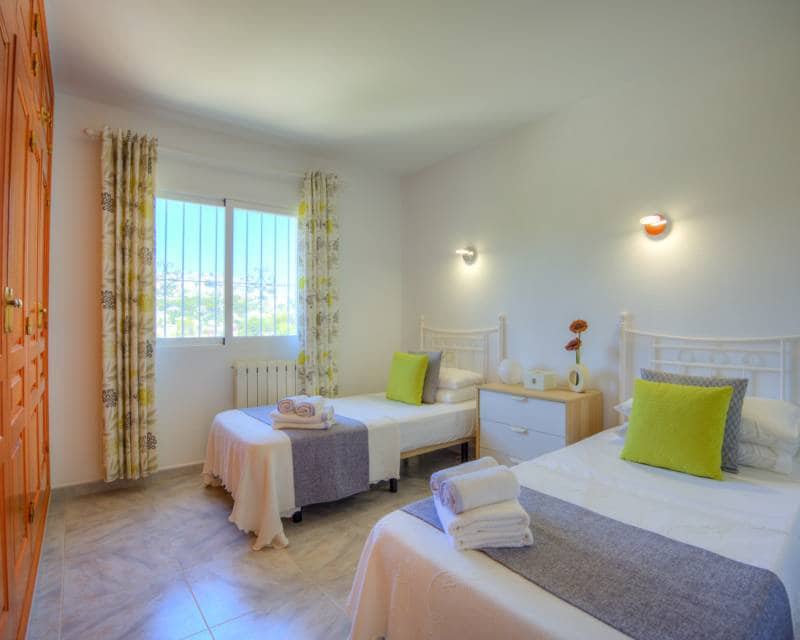 4 slaapkamer Villa te koop in Moraira met zwembad - € 799.000 (Ref: 9099672)