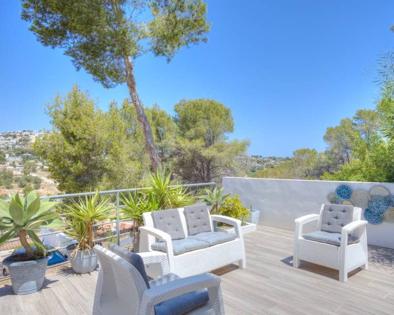 4 slaapkamer Villa te koop in Moraira met zwembad - € 799.000 (Ref: 9099672)