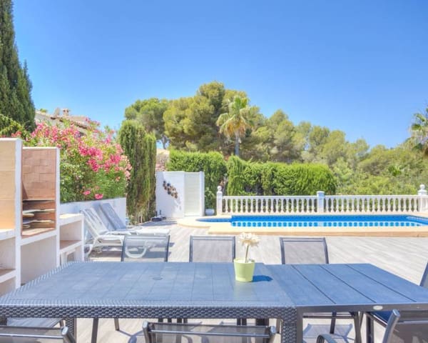 4 slaapkamer Villa te koop in Moraira, Teulada-Moraira met zwembad - € 799.000 (Ref: 9099672)