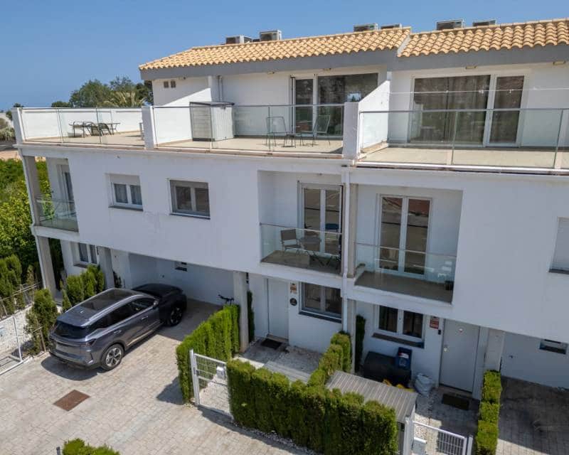 4 soverom Rekkehus til salgs i Javea / Xabia med svømmebasseng - € 649 000 (Ref: 9099674)