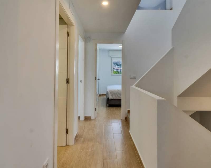 4 soverom Rekkehus til salgs i Javea / Xabia med svømmebasseng - € 649 000 (Ref: 9099674)