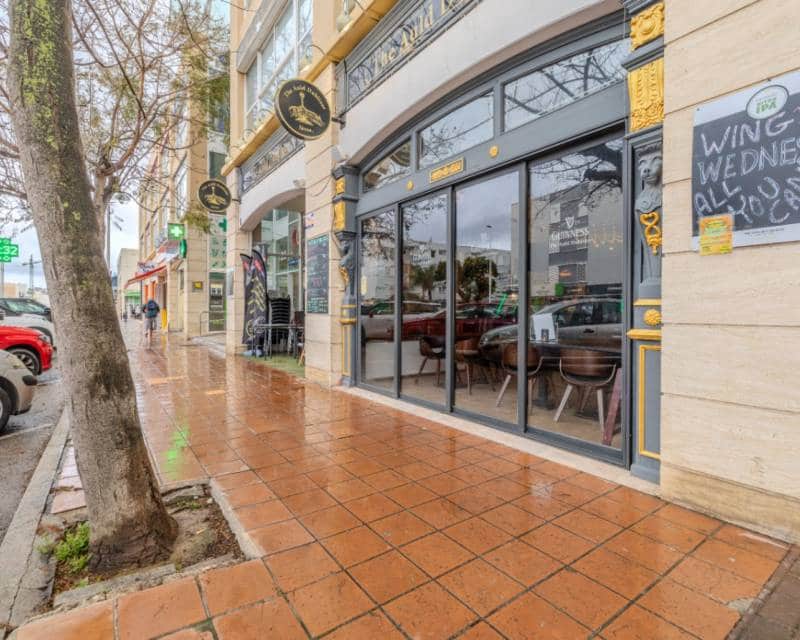 Restaurant/Bar til salgs i Arenal - € 299 999 (Ref: 9099679)