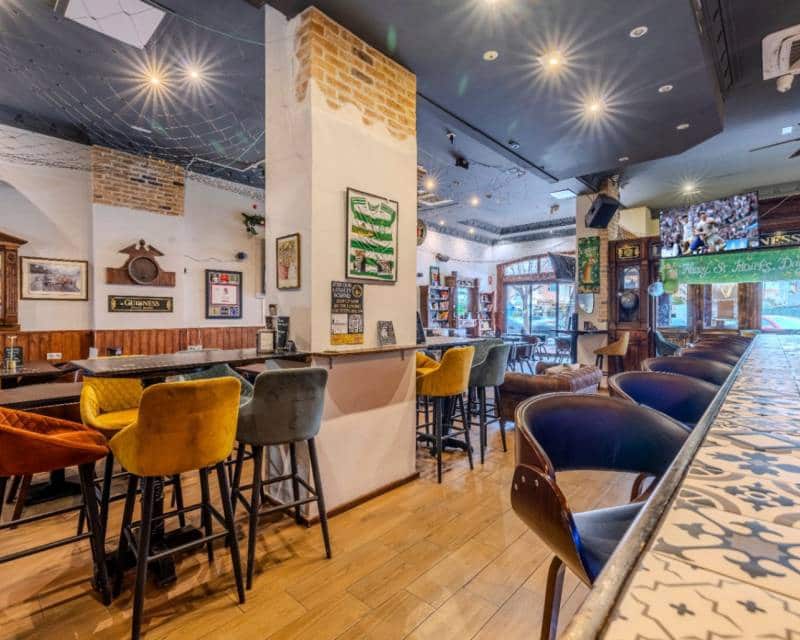 Restaurant/Bar til salgs i Arenal - € 299 999 (Ref: 9099679)