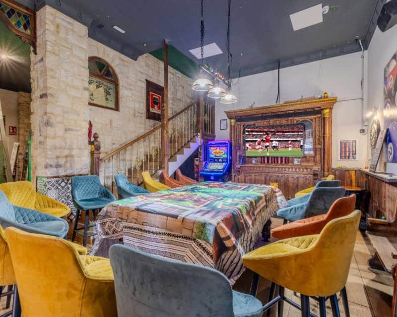 Restaurant/Bar til salgs i Arenal - € 299 999 (Ref: 9099679)