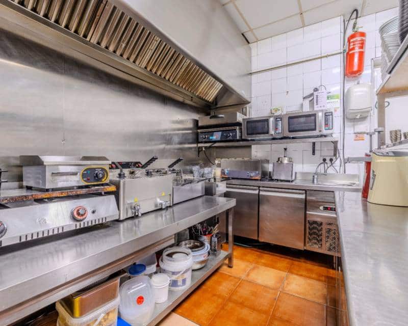 Restaurant/Bar til salgs i Arenal - € 299 999 (Ref: 9099679)