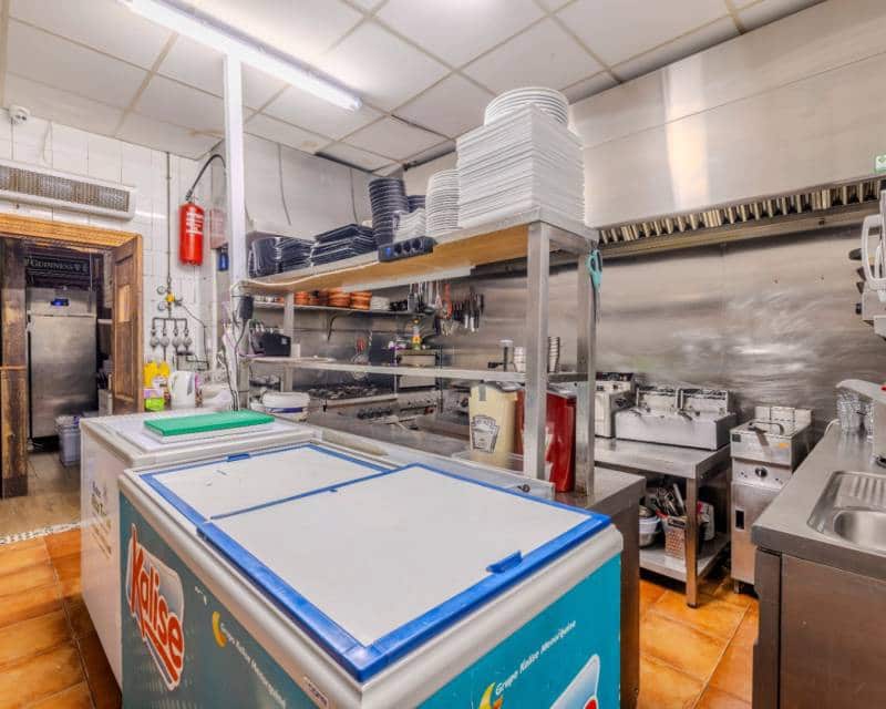 Restaurant/Bar til salgs i Arenal - € 299 999 (Ref: 9099679)