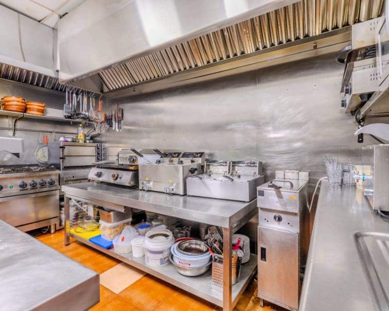 Restaurant/Bar til salgs i Arenal - € 299 999 (Ref: 9099679)