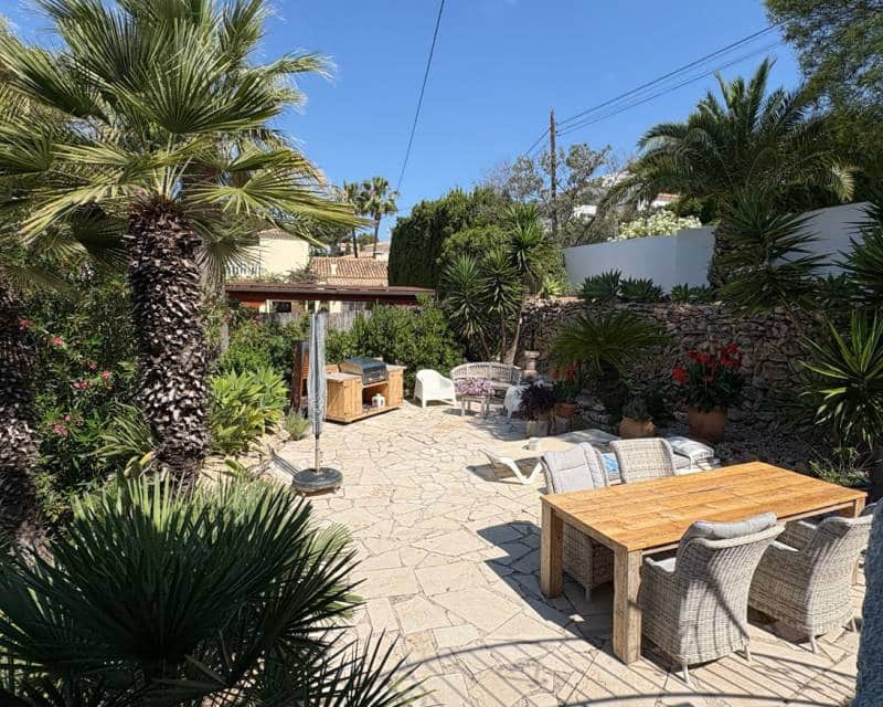 3 soveværelse Villa til salg i Moraira med swimmingpool garage - € 550.000 (Ref: 9115065)