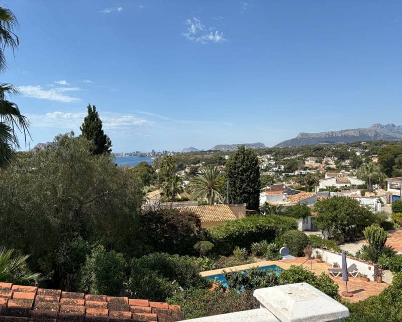 3 soveværelse Villa til salg i Moraira med swimmingpool garage - € 550.000 (Ref: 9115065)