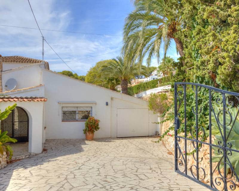 3 soveværelse Villa til salg i Moraira med swimmingpool garage - € 550.000 (Ref: 9115065)