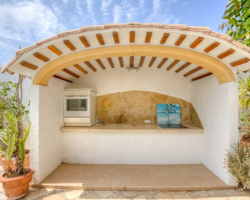 5 soverom Villa til salgs i Moraira med svømmebasseng - € 745 000 (Ref: 9115066)