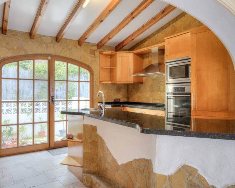 5 soverom Villa til salgs i Moraira med svømmebasseng - € 745 000 (Ref: 9115066)